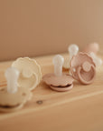 FRIGG Daisy Silicone Pacifier 2-Pack