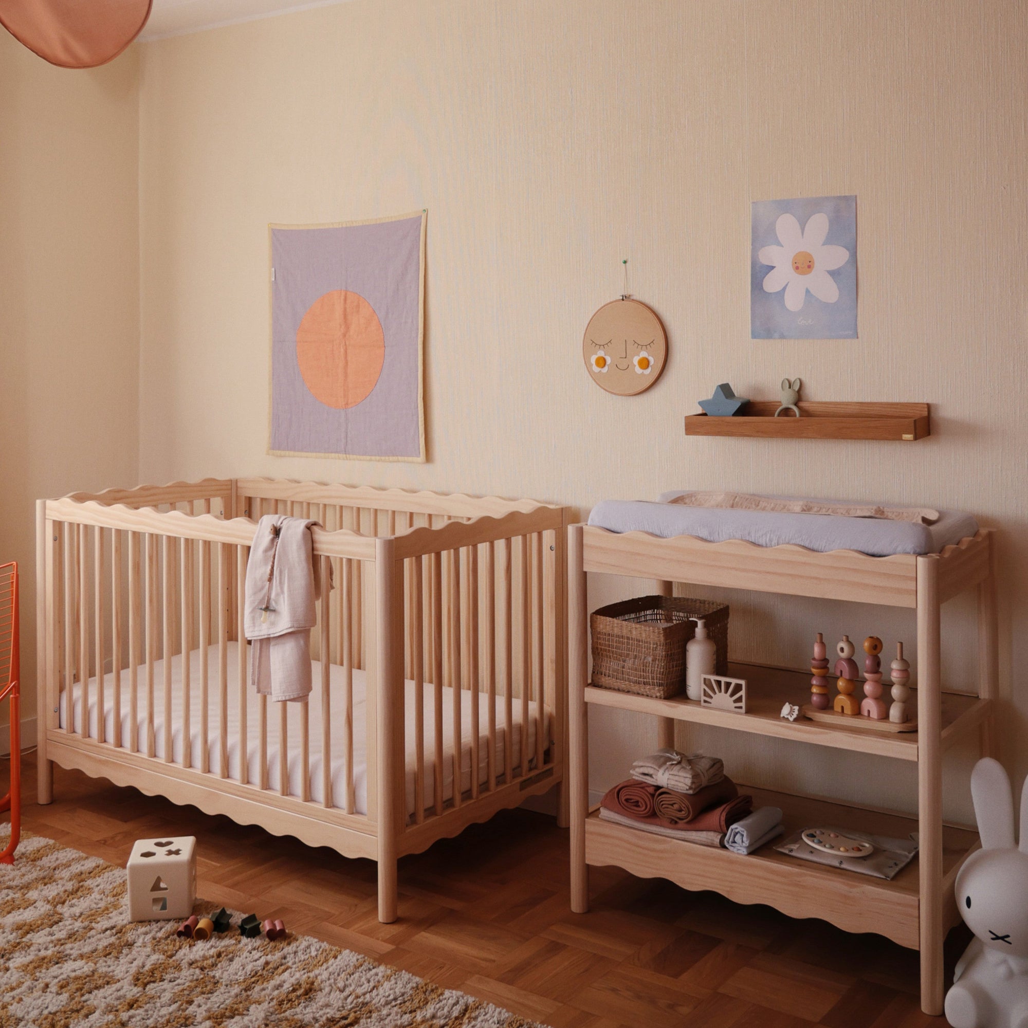 babyletto x Mushie Swell Changing Table