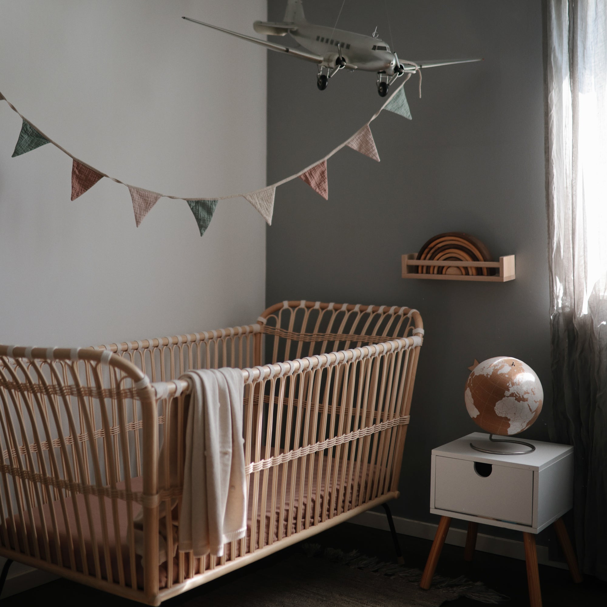 Knitted Textured Dots Baby Blanket