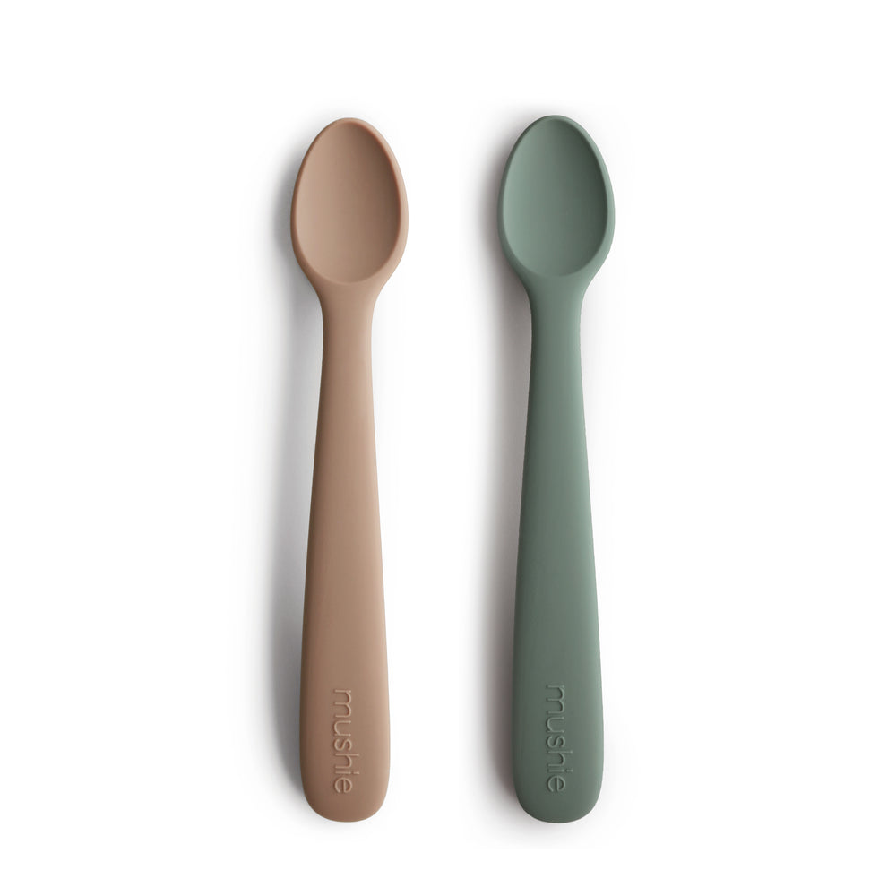 https://mushie.com/cdn/shop/products/Natural_DriedThyme_SiliconeSpoon_1000x1000.jpg?v=1699385931