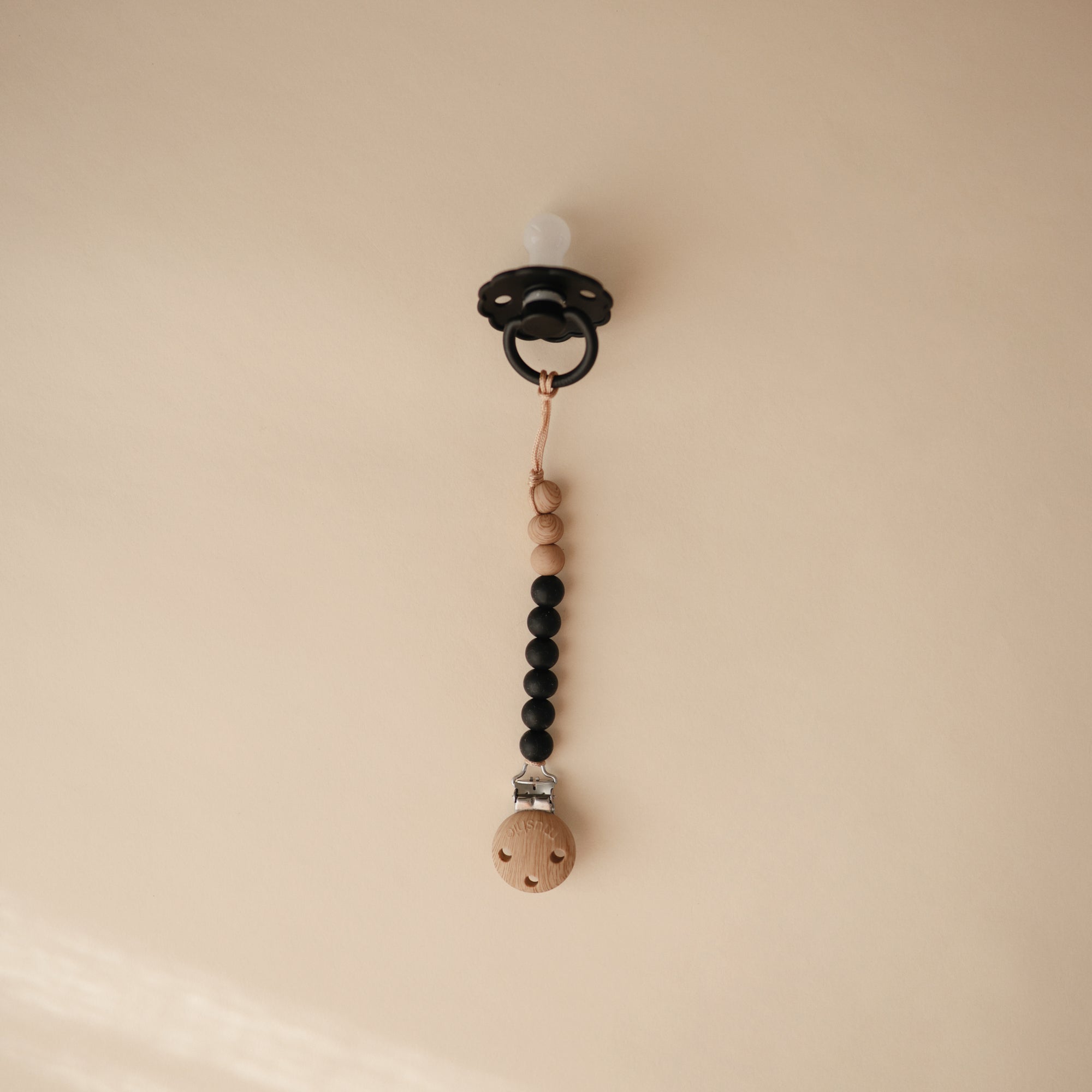 Silicone Pacifier Clip | Eva